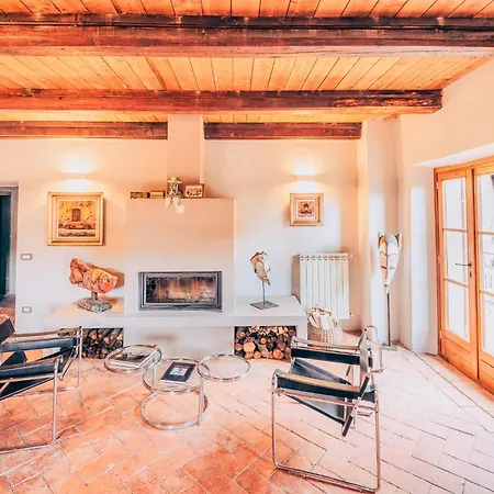 Casa Lierna 11 Holiday home